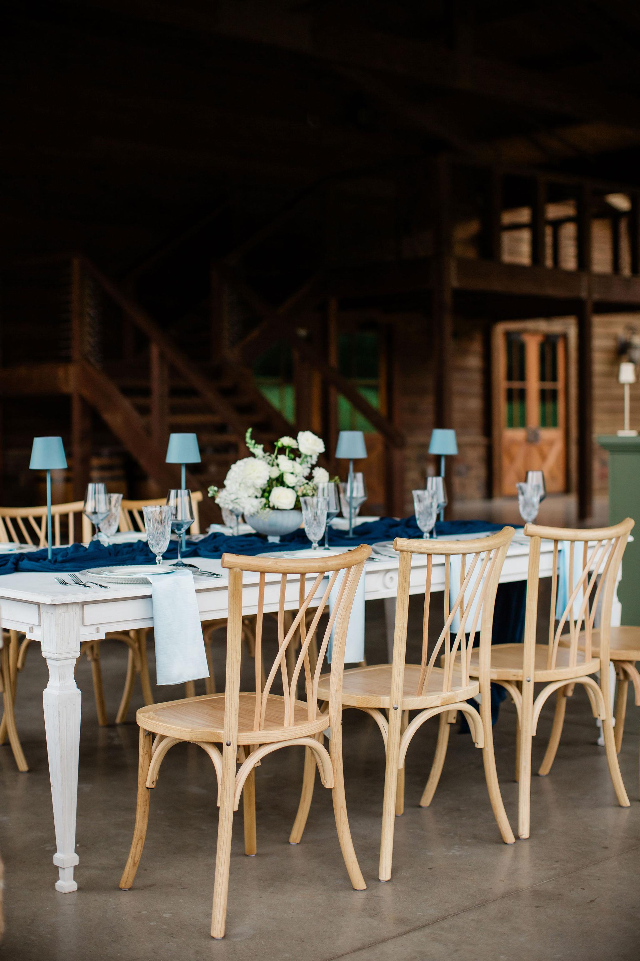 Where to find TABLETOP LAMP - CORDLESS - BLUE in Nashville
